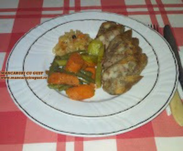 Carnati de casa cu legume si vaza acra reteta usoara