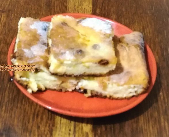 Budinca de branza cu stafide fara faina