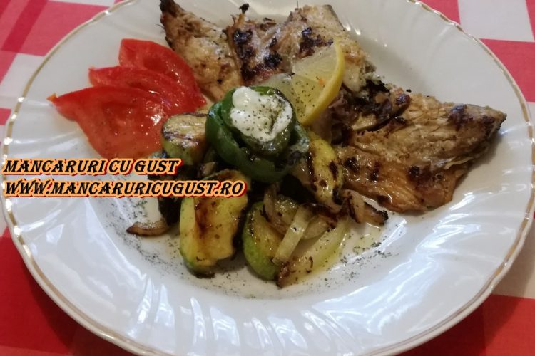 Reteta File de macrou la gratar