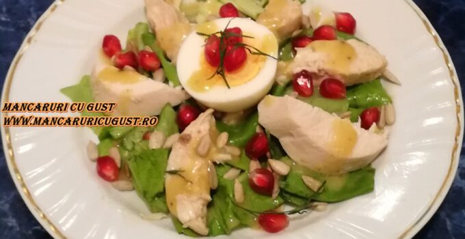 Reteta Salata Caesar cu pui si rodie
