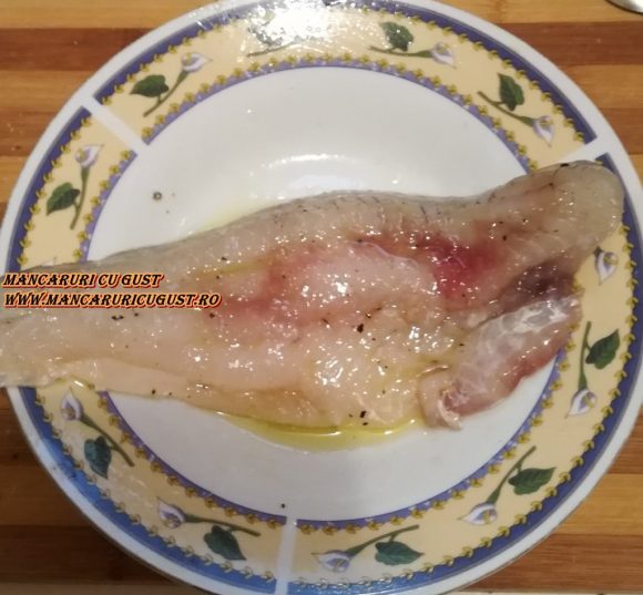 Reteta File de salau cu cartofi natur