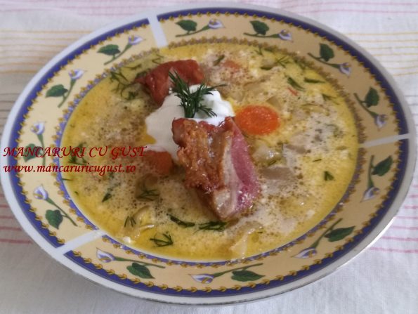 Ciorba de varza acra cu afumatura