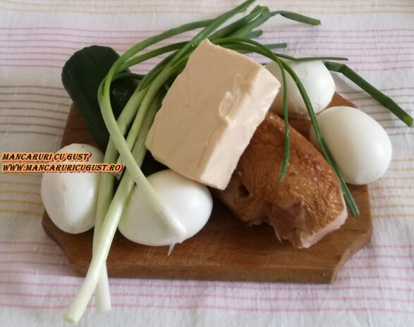 Reteta Salata din piept de pui afumat