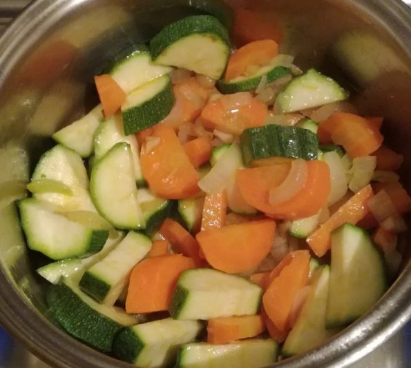 Muschi file pane cu legume