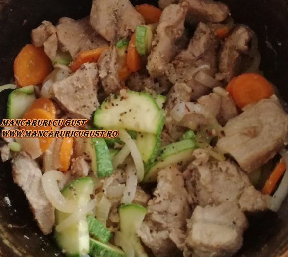 Mulschiulet de porc cu maghiran reteta gustoasa