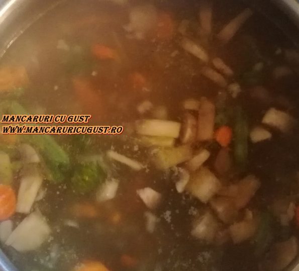 Supa de ciuperci cu branza topita reteta