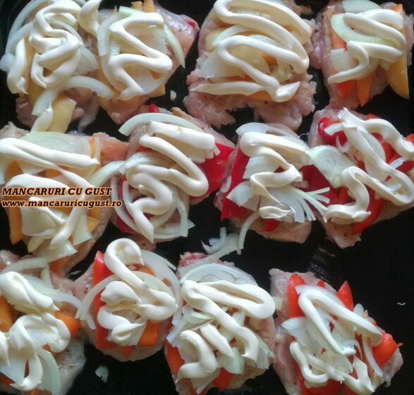 Reteta Pui frantusesc la cuptor cu rosii