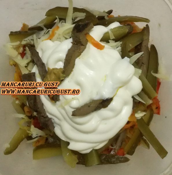 Salata de ficat si inima de manzat