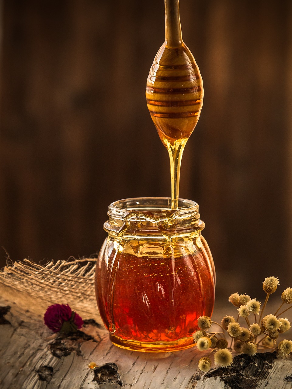 Articol Mierea, cele mai cunoscute 8 beneficii