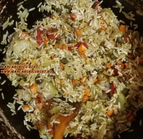 Orez brun cu macrou reteta gustoasa