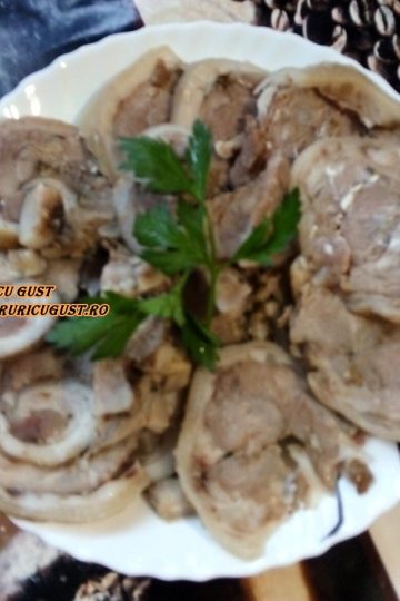 Rulada din Ciolan de Porc Reteta