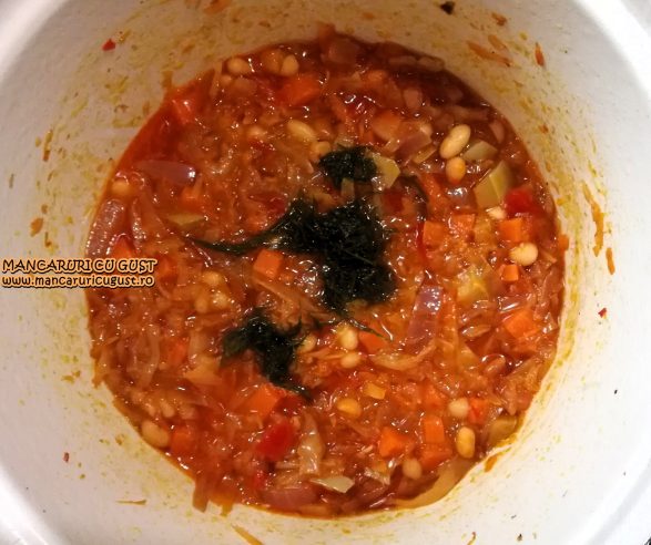 Reteta Varza calita cu fasole de post